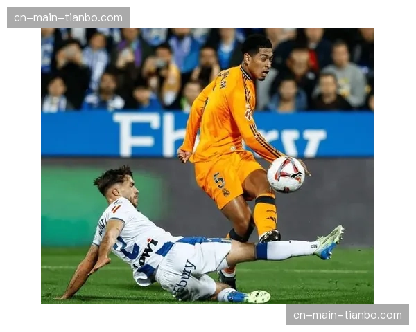 名宿劳尔点评：贝林厄姆的无球跑动是打开肋部空间的艺术